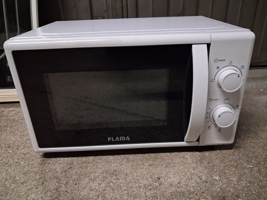 Microondas Flama como novo