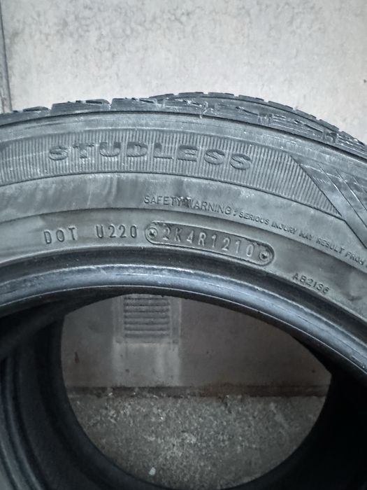 Зимова резина Dunlop, 16R - ціна за комплект