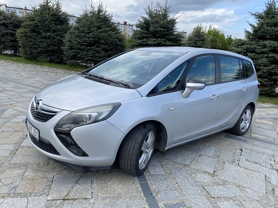 Opel Zafira C 1.4 turbo LPG