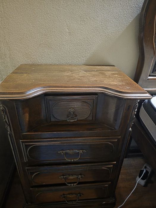 Mobilia de quarto de madeira