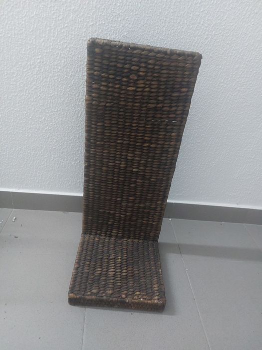 Prateleira em rattan