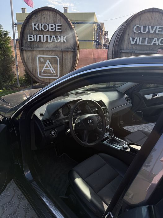Продам Mercedes-Benz C-Class 2008