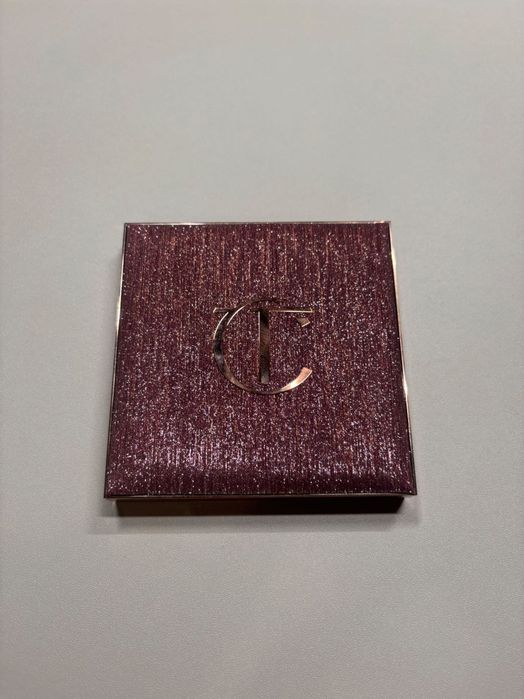 Charlotte Tilbury instant look in a palette