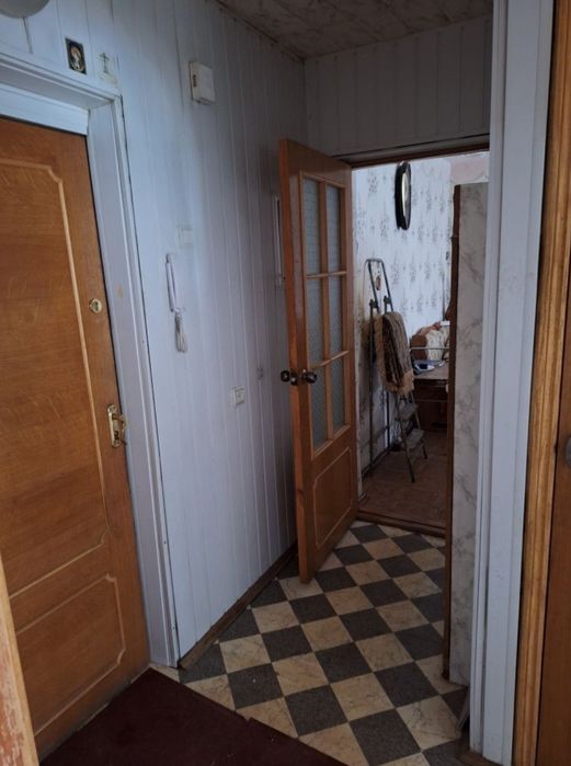 Продам квартиру 2 ком метро Индустриальная