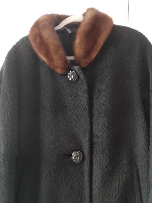 Palto płaszcz damskie kołnierz z norki roz 42 L