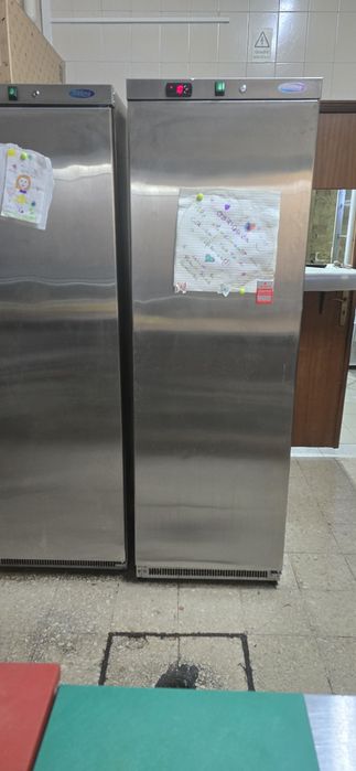 Vendo recheio de restaurante (mande mensagem apenas se tiver mesmo interessado no negócio)