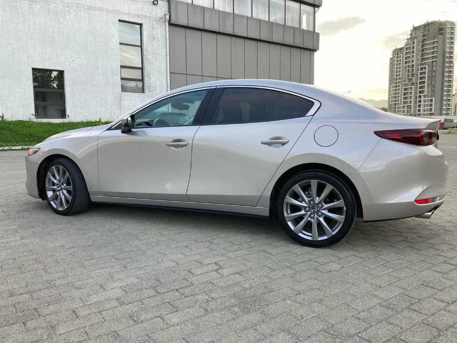 Mazda 3 2022 року