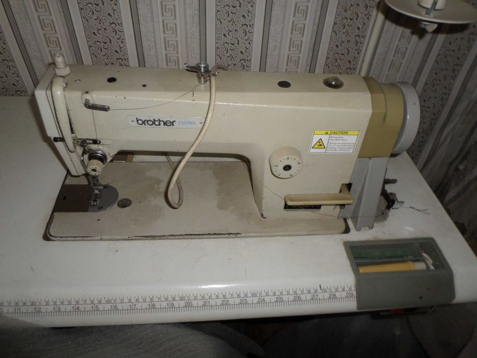 Продам швейную машинку и оверлок Brother