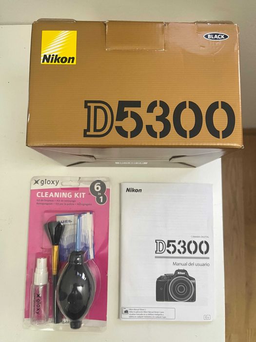 Nikon D5300 + Lente Tamron 18-200 mm + Bolsa – Excelente estado