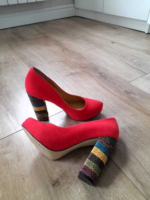 Nine West czółenka na słupku