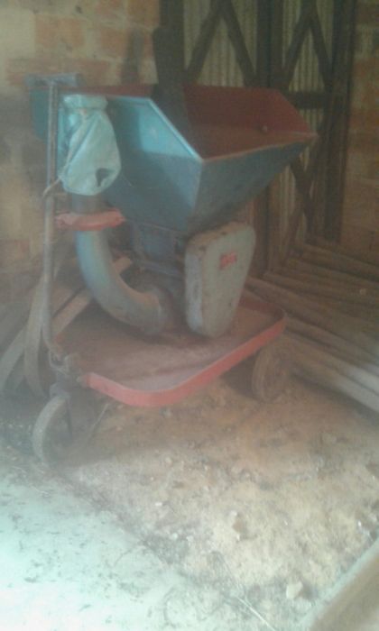 Esmagador de Uvas Elevatório