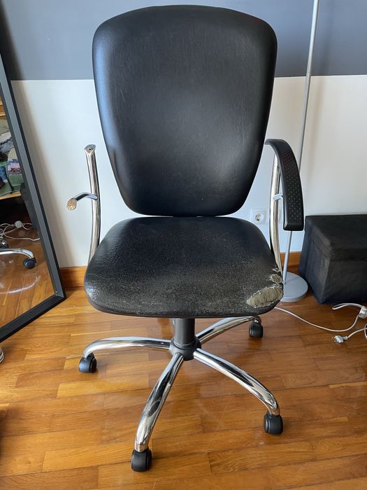 cadeira de escritorio com rodas
