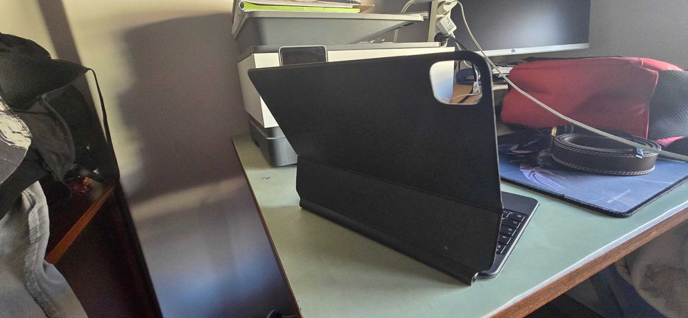 Capa com teclado Apple para 3 geração    de ipad pro