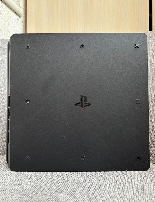 Sony ps 4 slim 1TB
