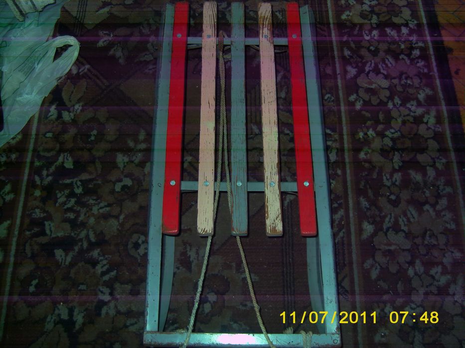 продам санки в хорошем состоянии