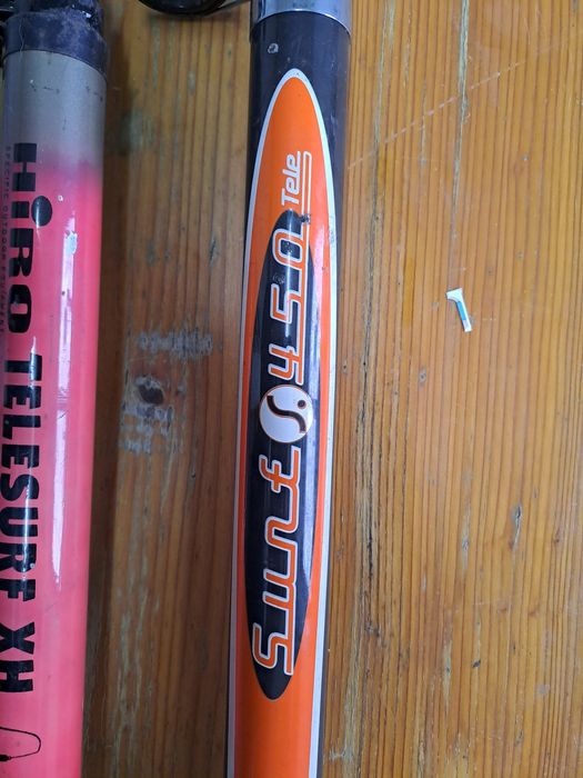 Duas canas pesca telescopicas