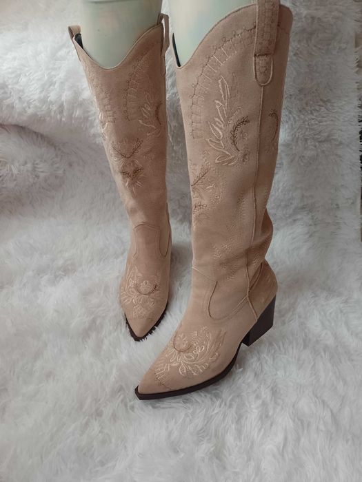 (39/40) Będzie, bogato zdobione haftem Kozaki kowbojki , NOWE