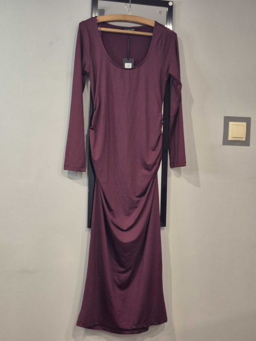 Elegancka dopasowana sukienka maxi marszczona z długim rękawem L No Matter What nowa z metką 00169