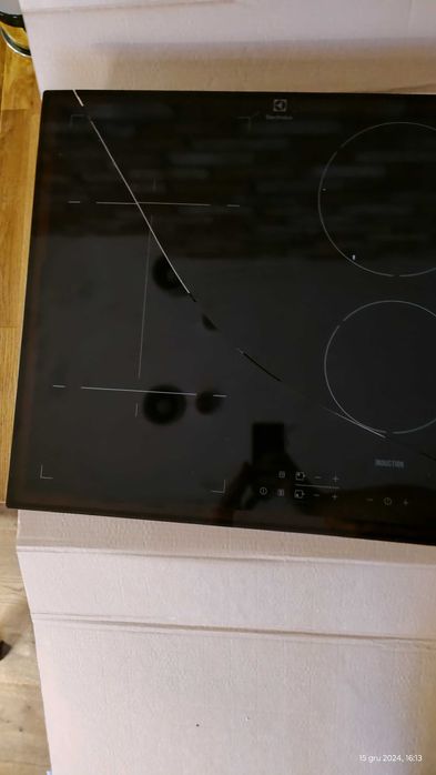 Płyta indukcyjna Electrolux-uszkodzona