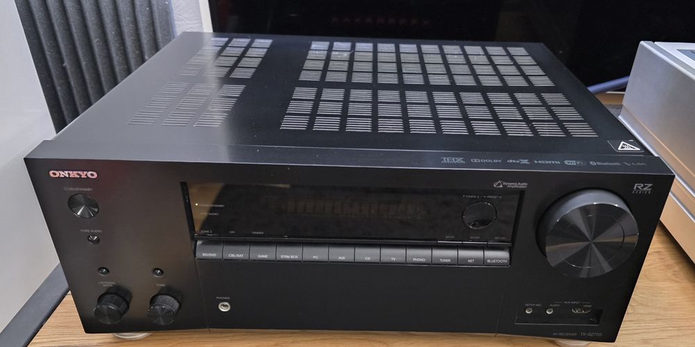 Onkyo TX-RZ710 amplituner 7.2.2 atmos 4k