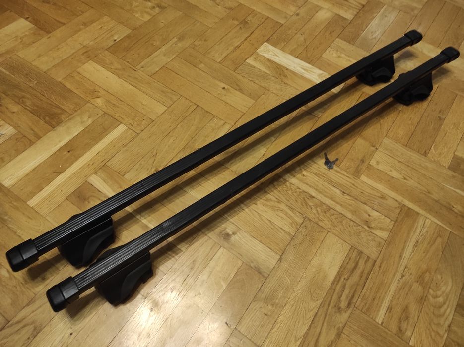 Bagażnik dachowy THULE, belki na relingi