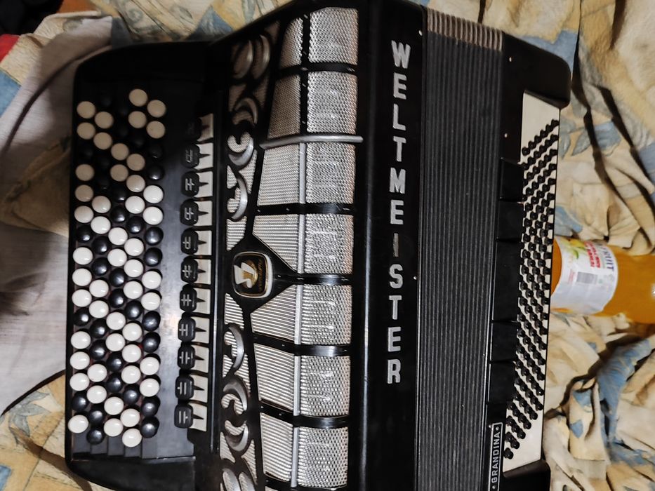 Баян.weltmeister.