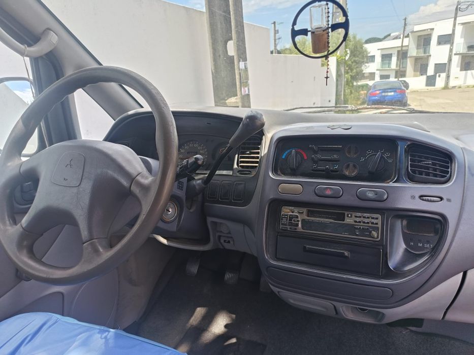 Mitsubishi L 400