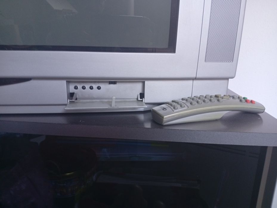 Televisão Sanyo usado