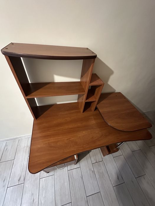 Стіл письмовий, компьютерний, стол. Стілець крісло