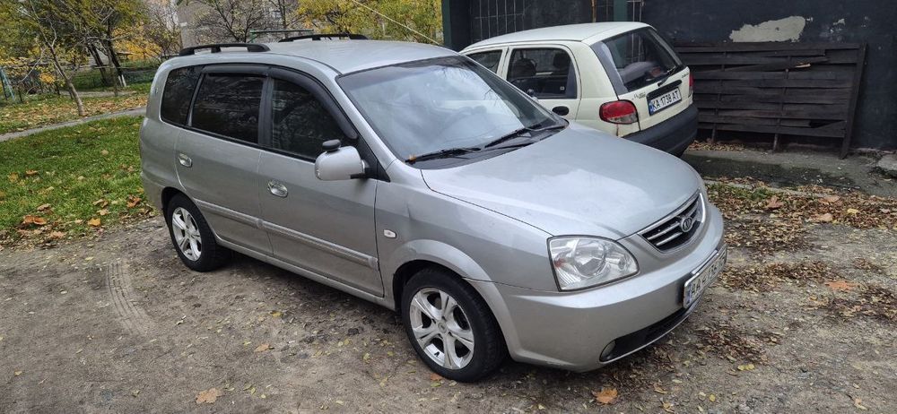 Kia Carens 2003 рік