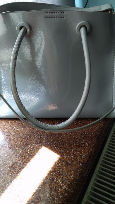 Nowa torebka z połyskiem