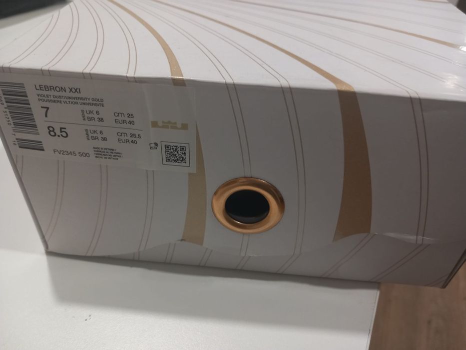 Sapatilhas Basquetebol Nike Lebron 21