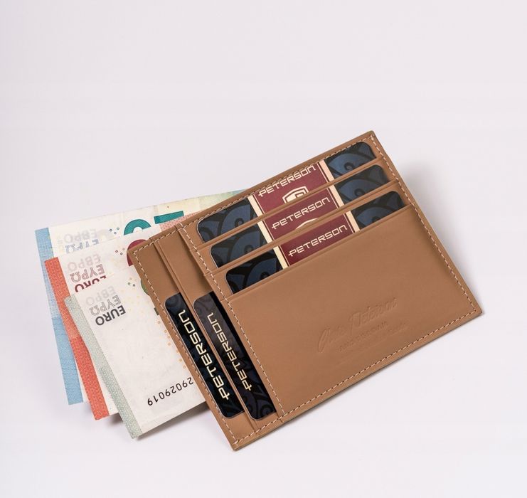 Modne płaskie etui na karty skóra naturalna mały portfel brązowy