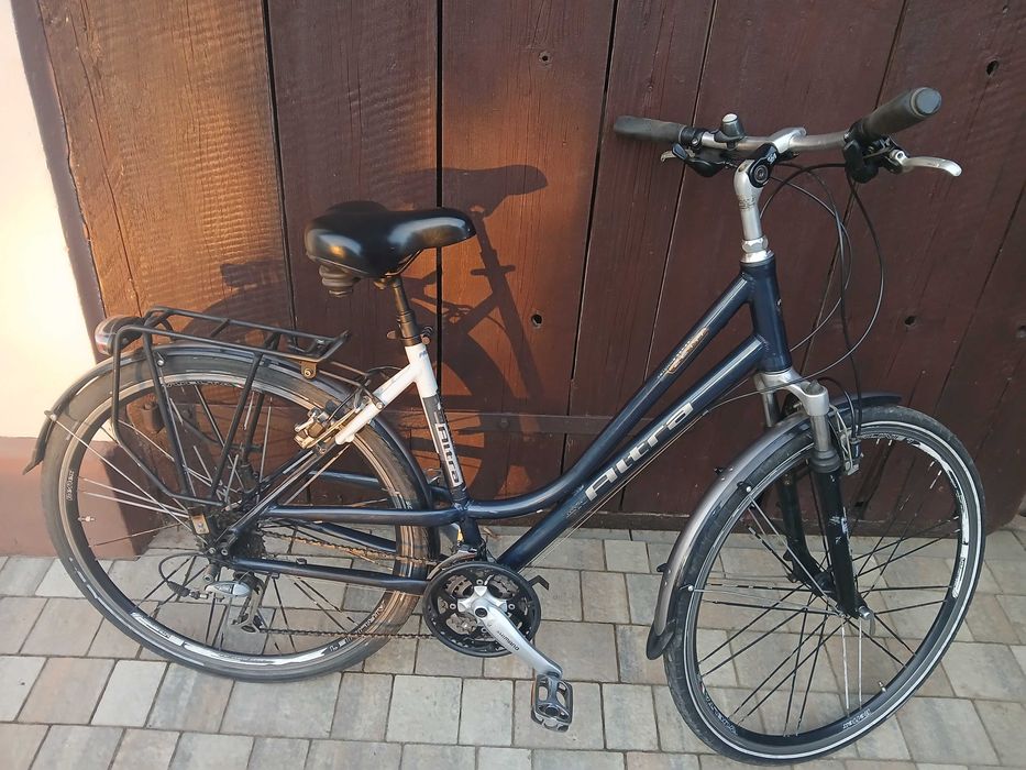Rower trekkingowy Altra, hydraulika.