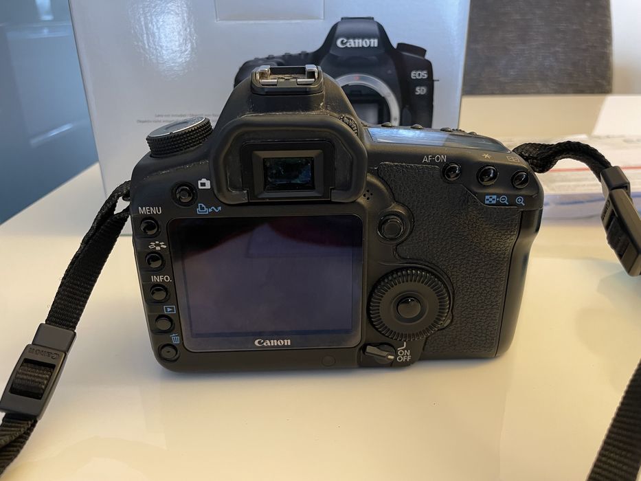 Camara DSLR Canon 5D Mark II