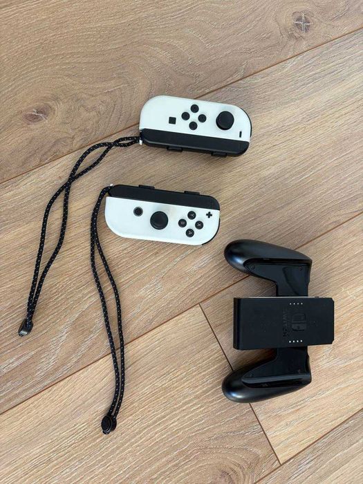 Nintendo Switch OLED + GRA + ETUI