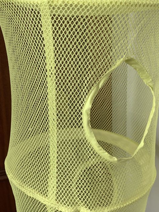 Suspended net for children's organization64729743244802122