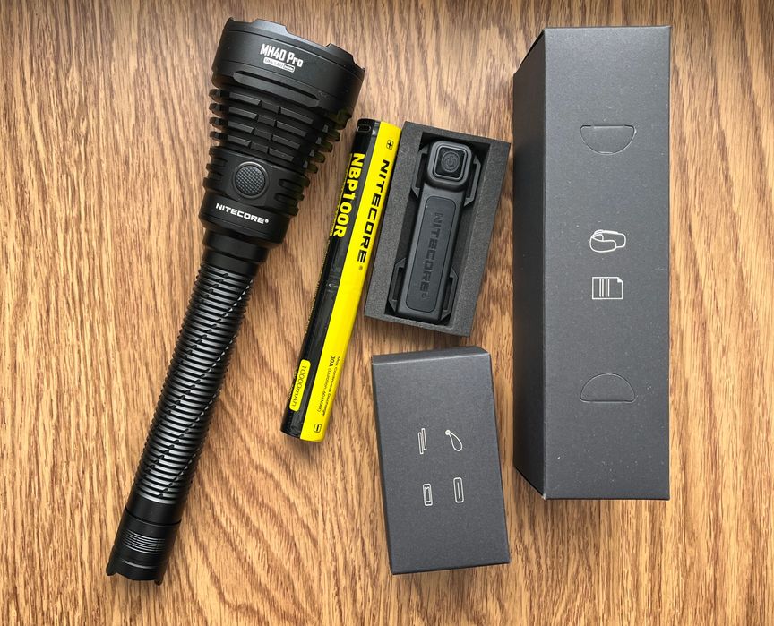 1300 метрів Дальнобійний ліхтар Nitecore MH40Pro + акумулятор 10000мАг