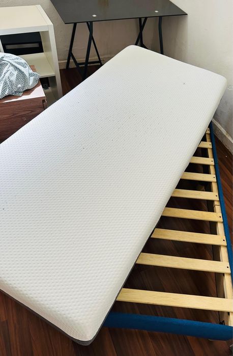 Vende se cama com colchhao