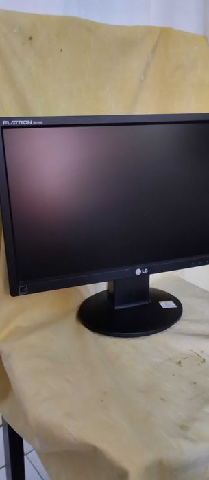 Monitor LG em muito bom estado otima imagem