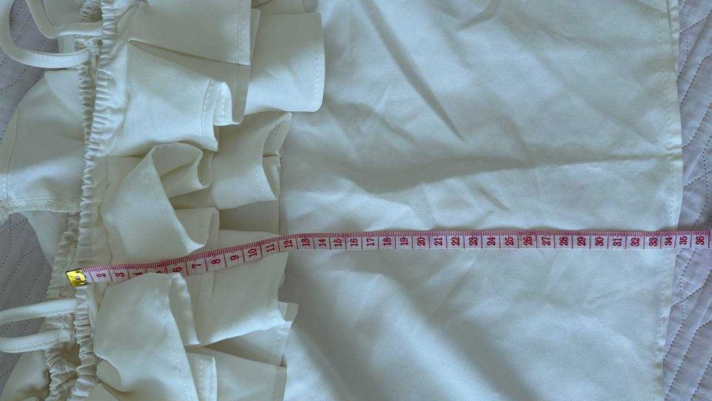 Біла майка підліткова