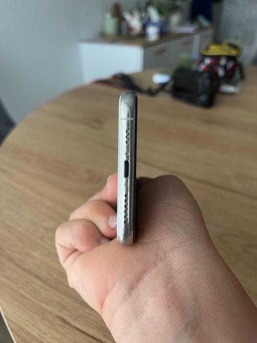 Iphone 11 Pro 64gb, Gold, stan dobry, stan baterii 100%