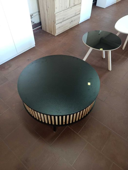 Nowoczesny stolik / ława kawowa