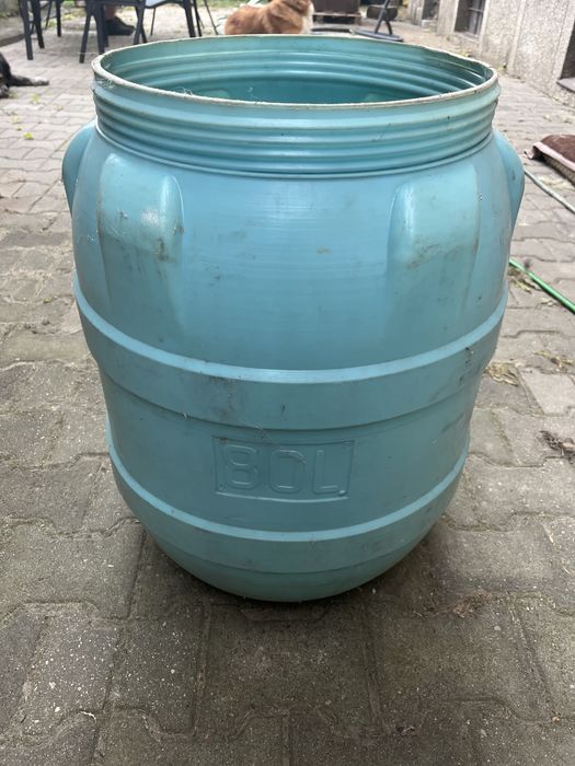 Beczka na wode, deszczówkę itp