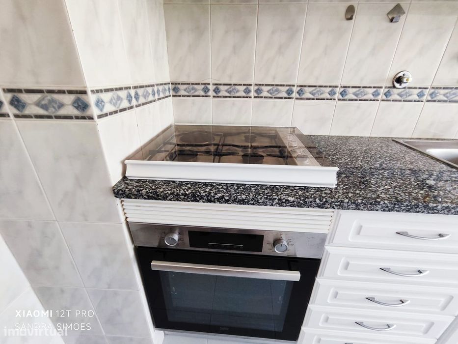 T2 em Corroios, pronto a habitar por 950€
