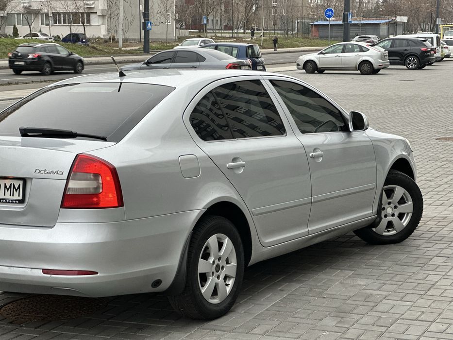 Skoda Octavia A5 1.6 газ/бенз