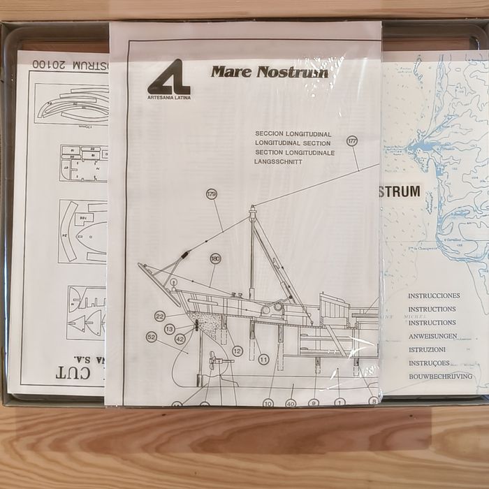Kit de modelismo naval Mare Nostrum da Artesania Latina.