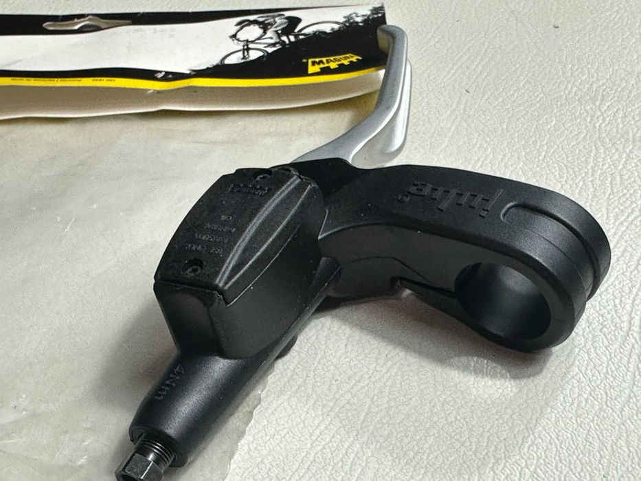 Magura 54 - klamka Magura Julie 05