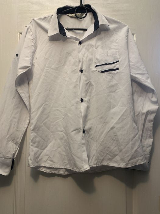 Продам білу сорочку 12 років