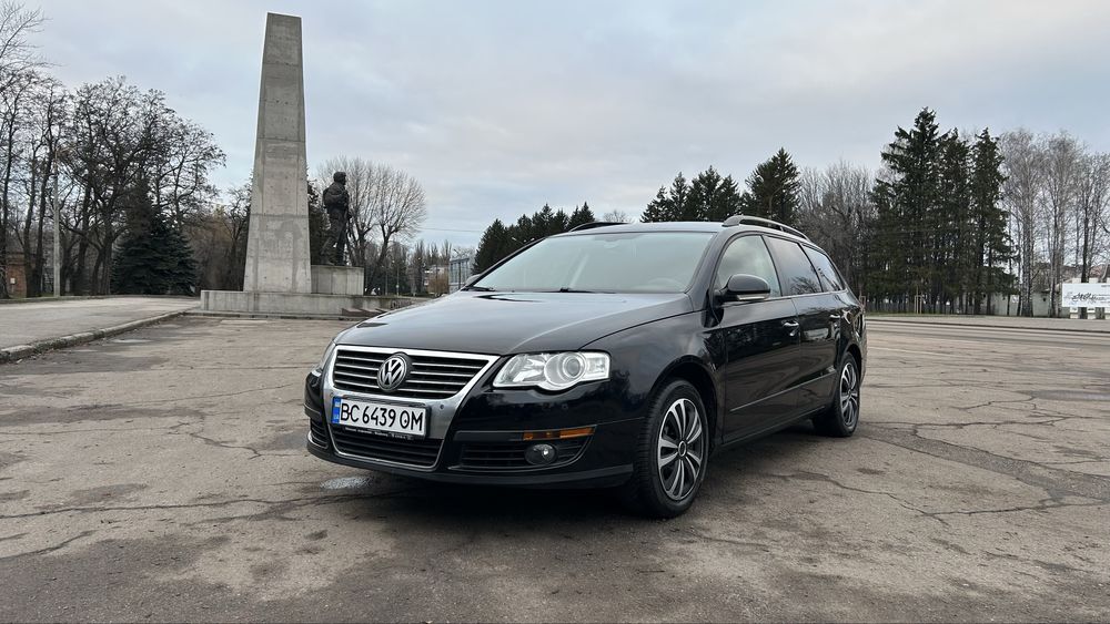 Продам комфортне авто в доглянутому стані. Двигун динамічний, працює добре і масла не бере. Ходова в чудовому стані. Охайний салон. Кузов в ідеальному стані. Електроніка вся працює: кондиціонер, двохзонний клімат, підігріви сидінь, круїз контроль, мультикермо, борт комп’ютер, передні і задні парктроніки, електроручник. Документи в порядку, будь який вид переоформлення. Детальніше по телефону. Торг